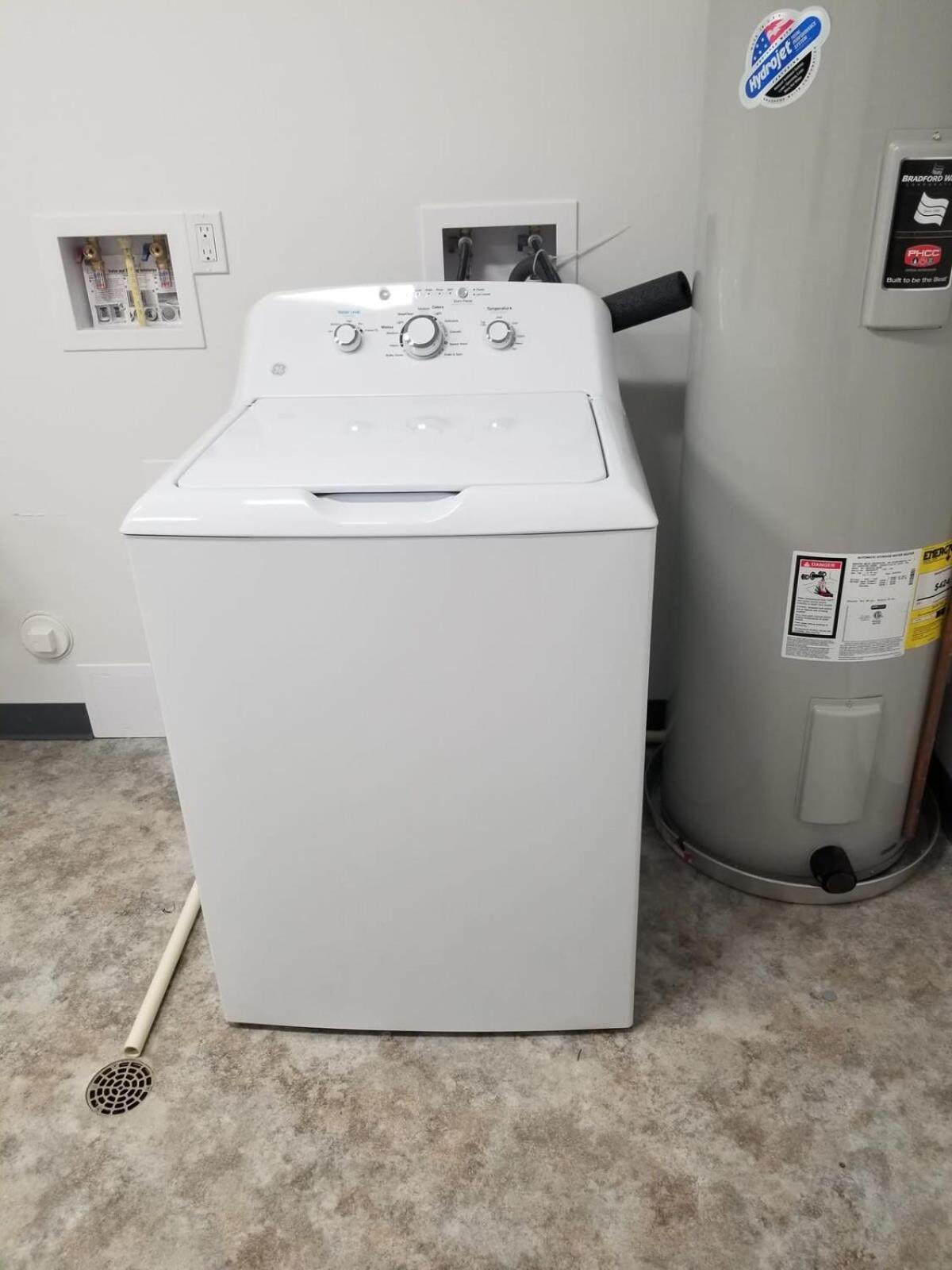 Condo On State Hospital Grounds! 特拉弗斯城 外观 照片